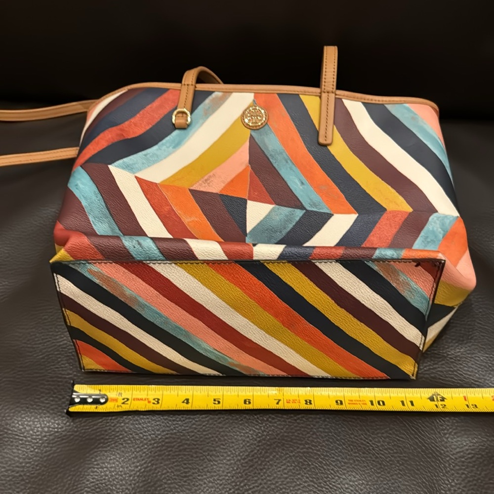 Tory Burch Kerrington Tote - Picture 9 of 13